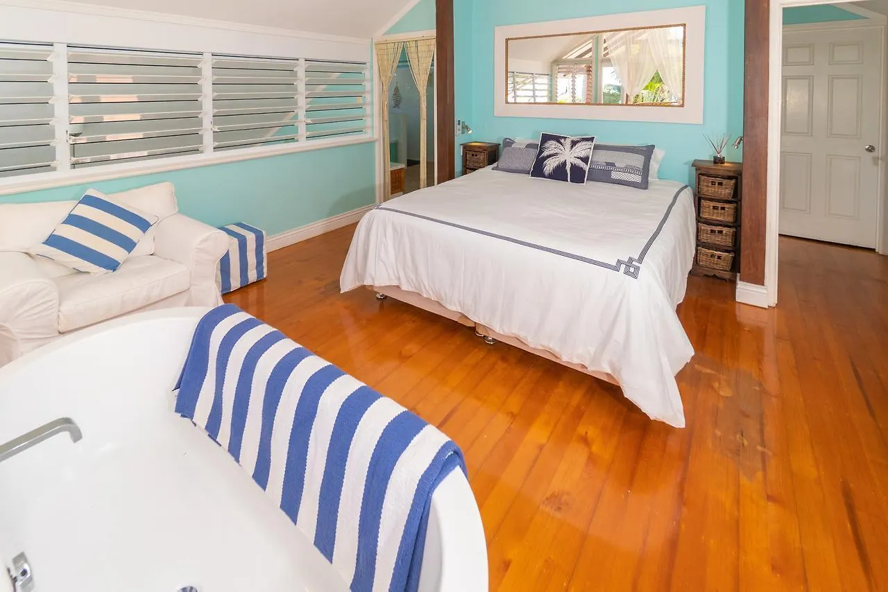 Beach House كيرنز