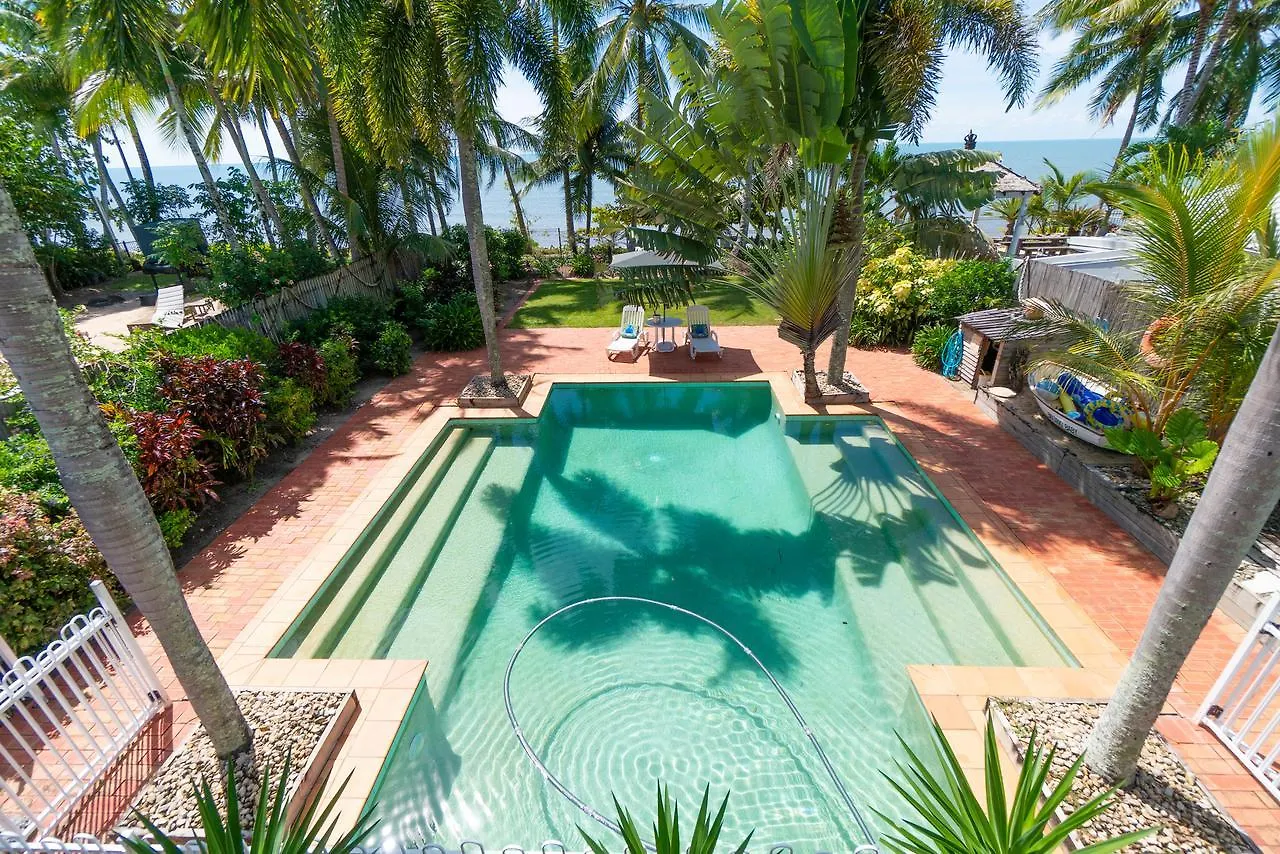 Beach House كيرنز